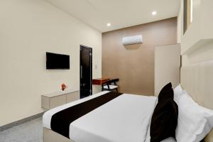 Townhouse Subharti University Meerut Formerly Hotel Celebration