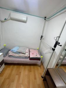 Korean traditional homestay experience with breakfast and dinner provided