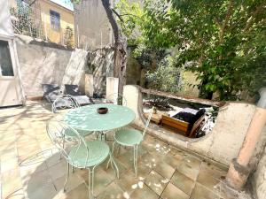 2 bedroom apartment - garden, Réformés Canebiè