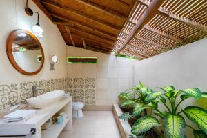 4BR Tropical Private Pool Villa in Kerobokan