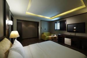 Hotel Noblesse, Yeoksam
