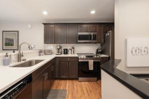 Great Location! Downtown WP with Hot Tub! Sleeps 6!