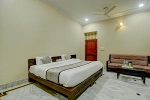 PLAY HOTEL ELYSIUM couple friendly