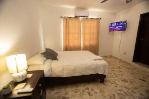 House 10 minutes from the American consulate WiFi 500 Mbps