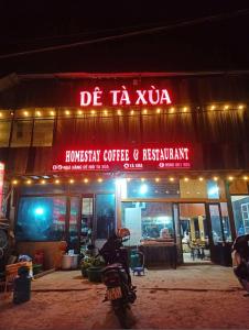 Dê Homestay & Restaurant Tà Xùa