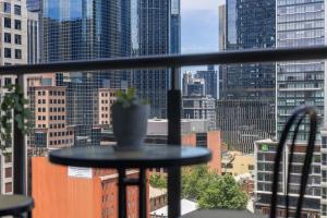 Vintage Elegance-3Bed 2Bath 2 CAR PARK, Melbourne