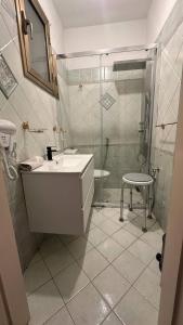Cozy Room in Central Catania with En-Suite Bathroom