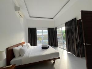 2 Bed 2 Bath Private Pool Villa Near Beach