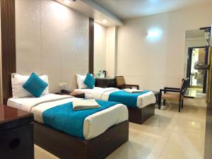 Hotel Delhi Pride at Karol Bagh