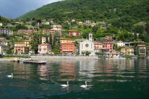 Two-Bedroom Penthouse Apartment room in Argegno Bellavista