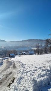 Koronkowa Chatka w Beskidach