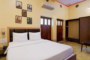 Palette by CheckIn Heritage Scindia Ghat