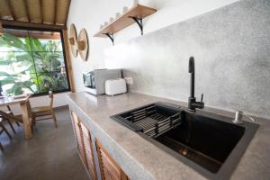 2BR Stylish Villa Te Anuanua with Private Pool