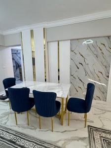 شقة فندقية فاخرة جديدة بكمبوند الرحاب