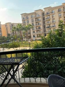 شقة فندقية فاخرة جديدة بكمبوند الرحاب