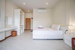 B201 Banjong Studio 3 Minutes To Nai Harn Beach