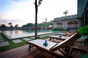 The Westlake Hotel & Resort Yogyakarta - Godean
