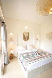 1BR Romantic Villa Lojo with Private Pool