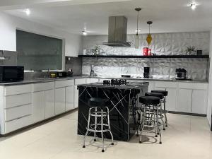 Beautiful large central house 500Mbps WiFi