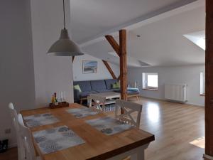 Ferienwohnungen Ribnitz-Damgarten (FR)