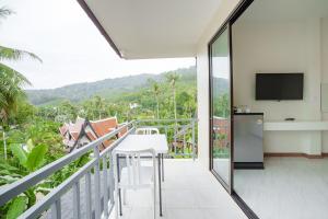 B202 Banjong Studio 3 Minutes To Nai Harn Beach
