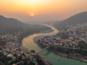 The Hosteller Rishikesh, Laxman Jhula