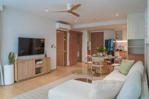 Brand New Premium beachfront apartments!