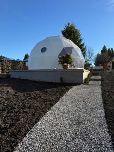 Glamping Geodome Horní Blatná