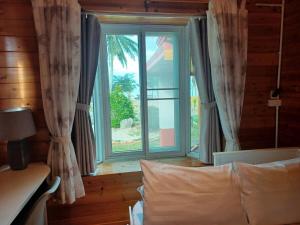 Beach Gardens Thasala