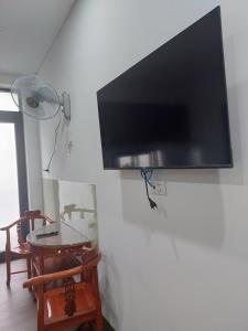 An Thịnh Apartment big room 1 bed with kitchen