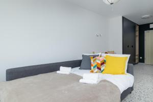 Szczecin Bronowicka Comfort Studios by BookingHost