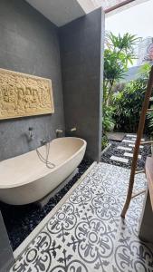 The Loyik Villa Ubud jungle View