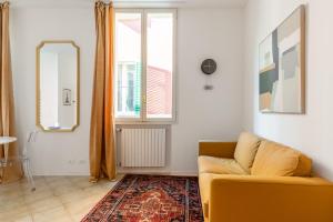 Gombruti Vintage Apartment by Wonderful Italy