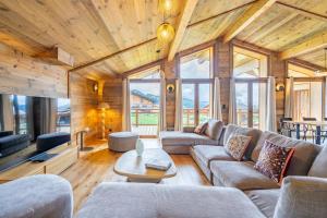 Chalet Oakwood Les Gets - by EMERALD STAY