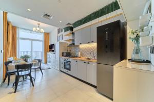 Chic & Modern 1BR Stay in Collective Dubai Hills
