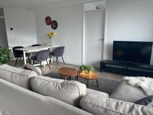 Comfortable Stay Close To The Coast