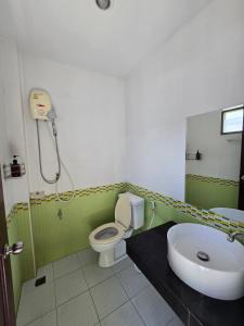 The Hua Hin Piyas Lounge and Residence