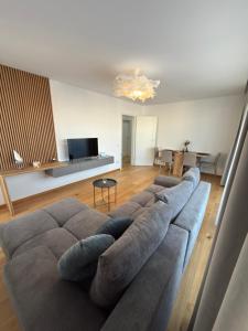 Alpinor Apartments Urban Plaza