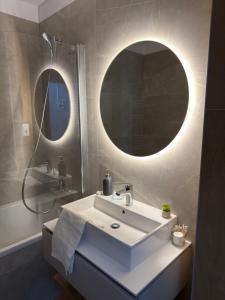 Alpinor Apartments Urban Plaza