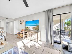 Edgewater Golf Villa 3204