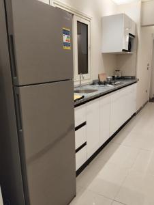 Shiny 3 Rooms Apartment