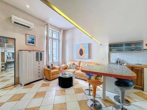 Cosy Short-Term Rental in Cannes