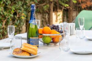 Ground-Floor 2 Br - Near Centre & Beaches