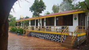 Neel Farms and Resort