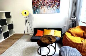 Bright Modern City Stay