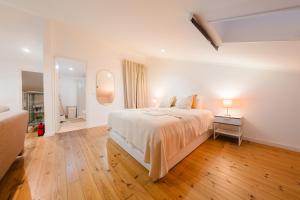 Penthouse duplex - central - 3 bath - 14 person