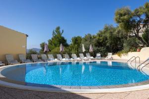 Cozy flat with shared pool img36