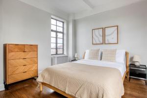 Blueground West Village doorman elev nr park NYC-1469