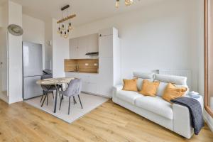 Nice 1BR flat with lovely terrace and parking