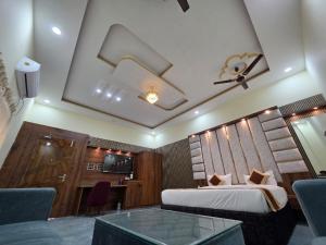 Hotel Diamond Crest, Patna